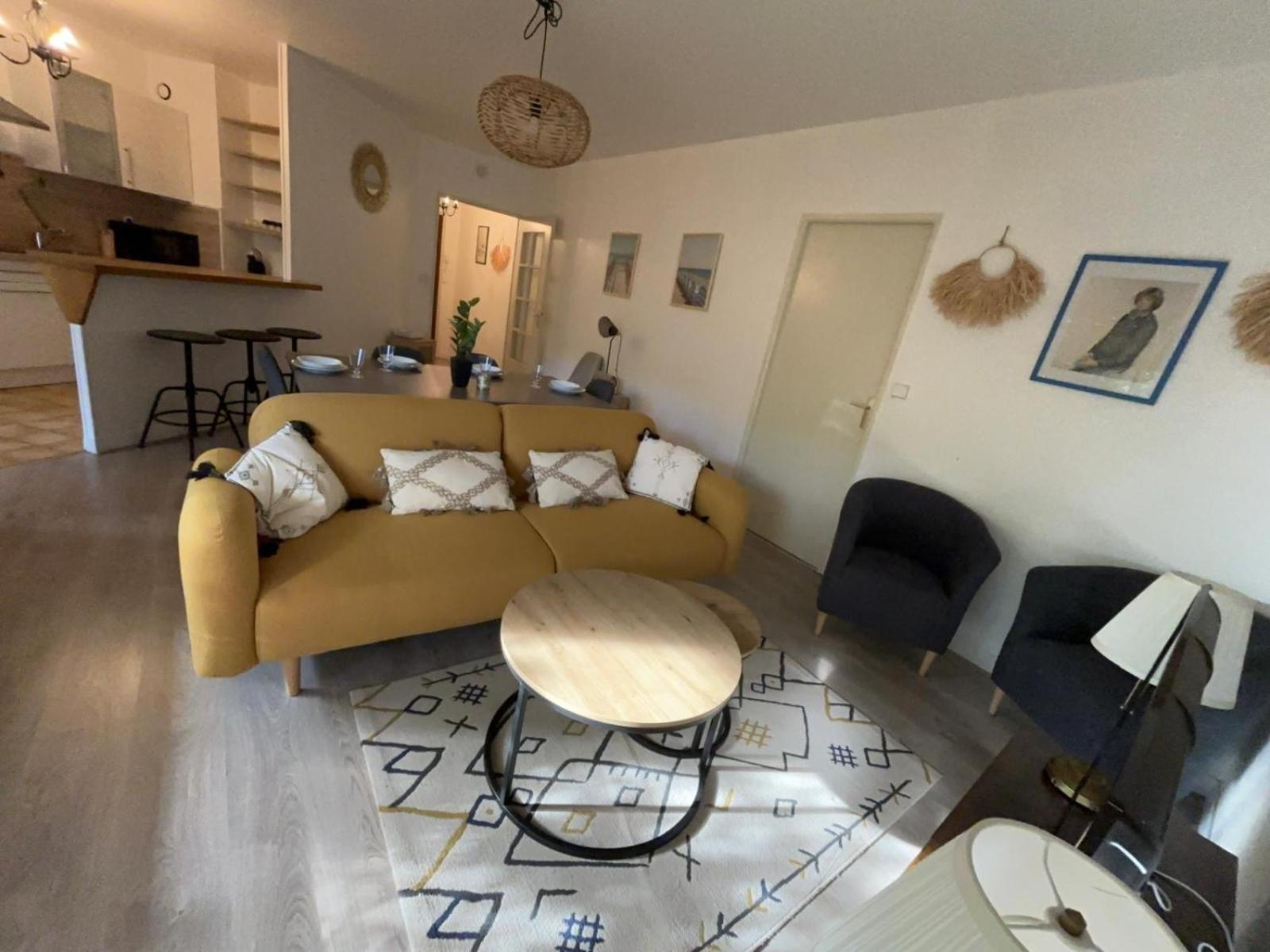 Appartement En Centre Ville Avec Cour Face Au Parc Pasteur 올리언스 외부 사진